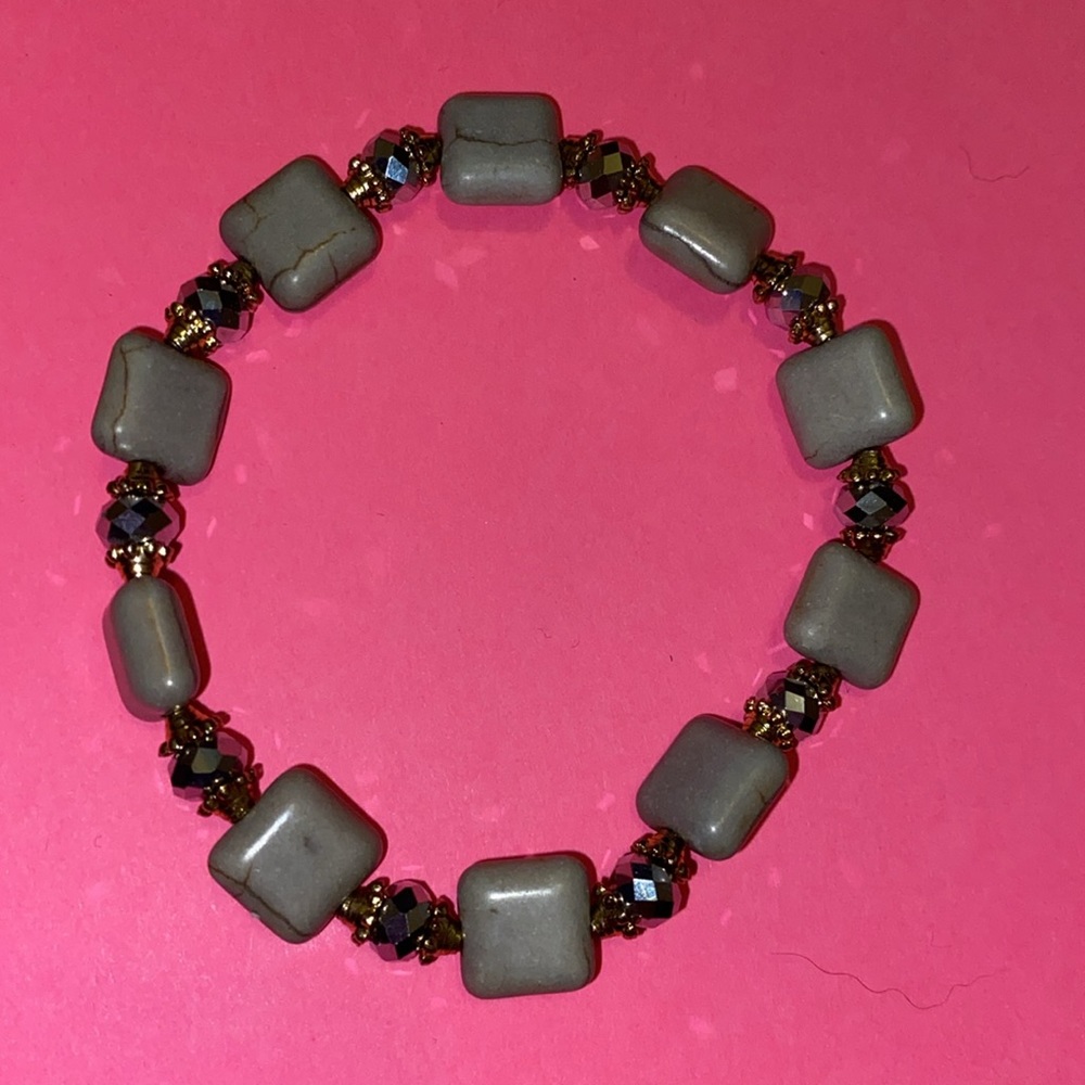 Six bracelets - Picture 8 of 8